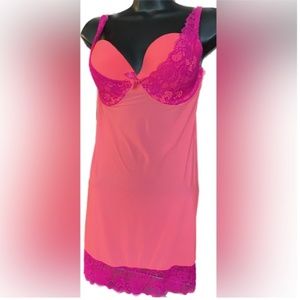 NEON PNK/ FUSCIA  Chemise, L (no tags)  *P1044